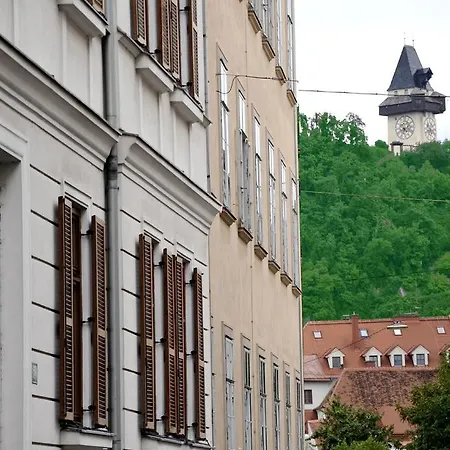 Apartment Mit Grossem Balkon Graz